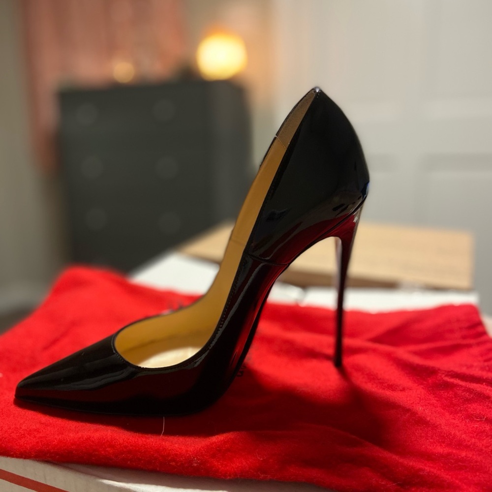 Christian Louboutin Paris